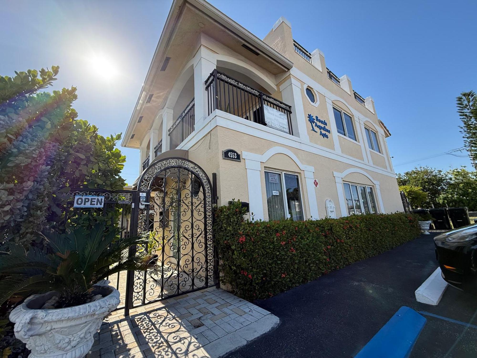 Beach Aqualina Apartments 포트 로더데일 외부 사진